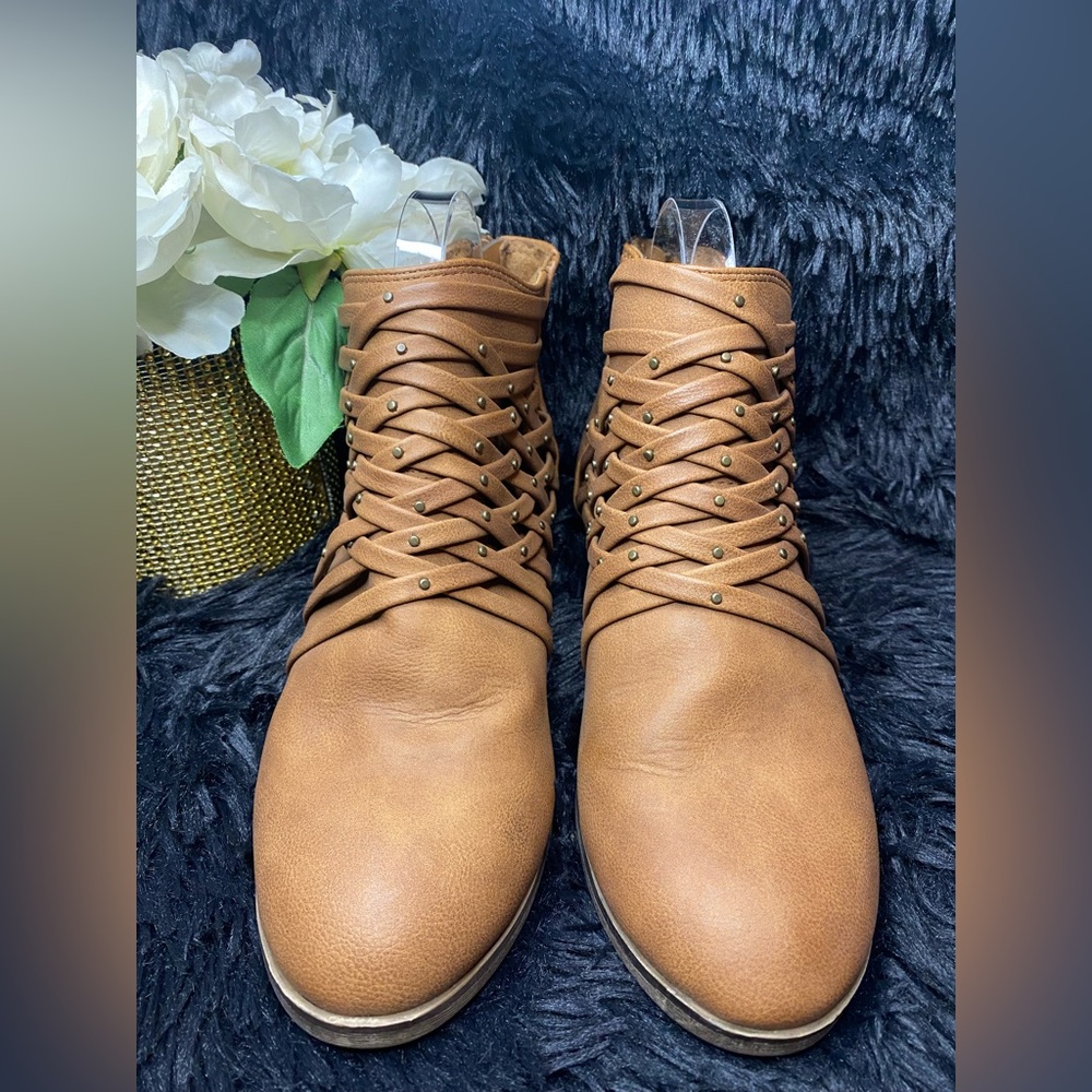 So Redfield Cognac Brown Women’s Ankle Boots Size 7.5 Faux Leather